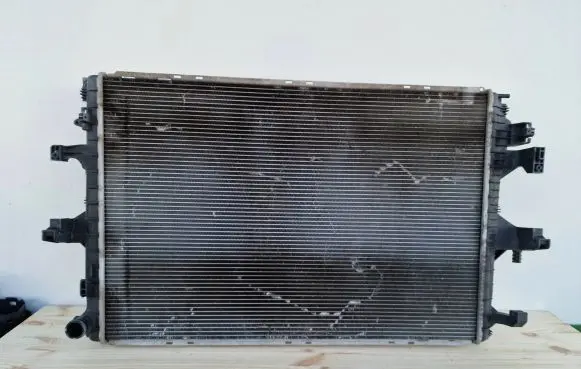 Volkswagen Multivan T5 Coolant radiator 7E0121253A