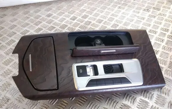 Ashtray (front)
