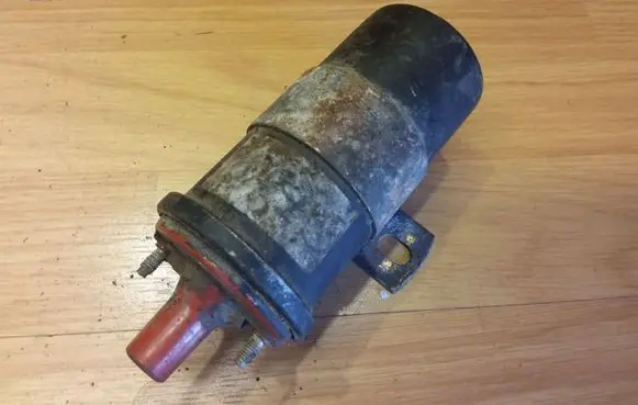 High voltage ignition coil