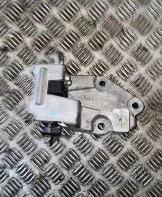 KIA Niro Engine mounting bracket
