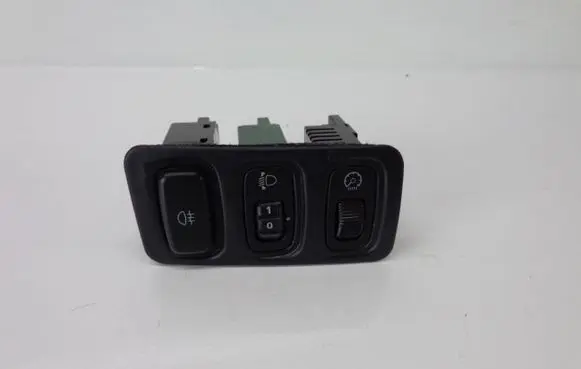 Mitsubishi Pajero Tailgate/trunk/boot open switch 