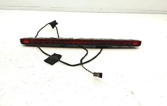 Mercedes-Benz S W221 Third/center stoplight A2218200056 45680102