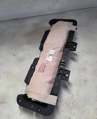 Mercedes-Benz GL X166 Knee airbag 1668600102