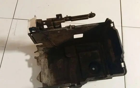 Mazda 3 I Battery box tray BP4K56040