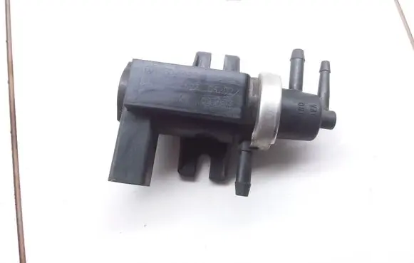 Volkswagen Golf IV Turbo solenoid valve 1J0906627 72290320