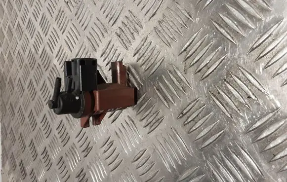 Ford Kuga II Other engine part 