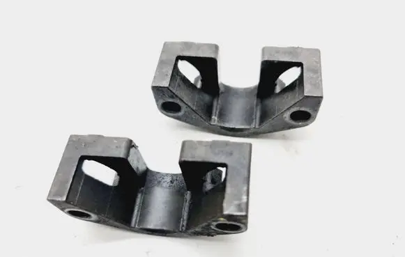 BMW 7 E65 E66 Fuel Injector clamp holder