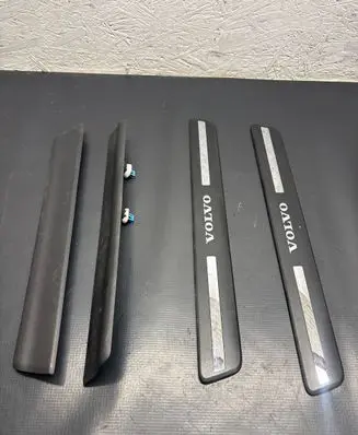 Volvo XC60 sill trim set (inner) 