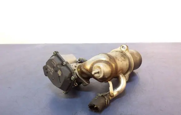 Audi Q5 SQ5 Throttle body valve 04L131501B