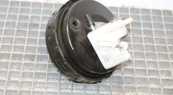 Ford Kuga II Brake booster DV612B195HA