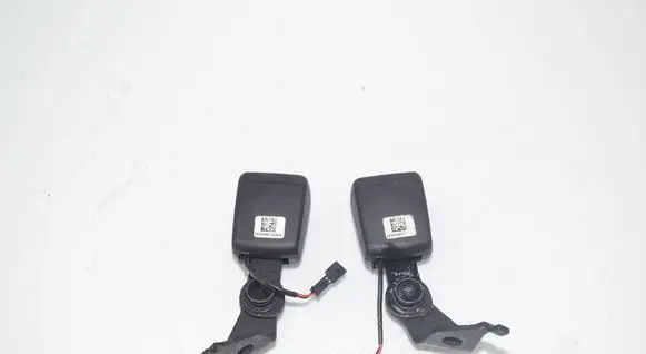 BMW 2 G42 Rear seatbelt buckle 9496743 9496744 72119496743
