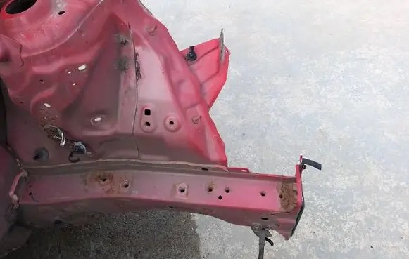 Toyota Yaris Front quarter panel NNI14940