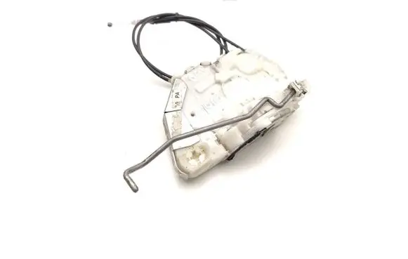 Suzuki Vitara (LY) Front door lock 