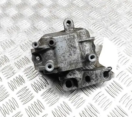 Volkswagen Caddy Engine mount bracket 1K0199262CB