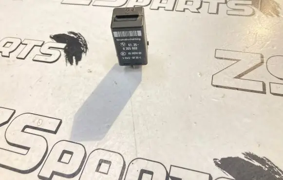 BMW 5 E39 Other relay 8365960