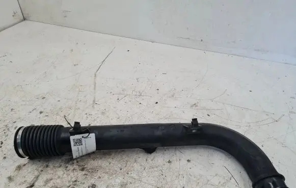 Mercedes-Benz Vito Viano W638 Intercooler hose/pipe A6385282482