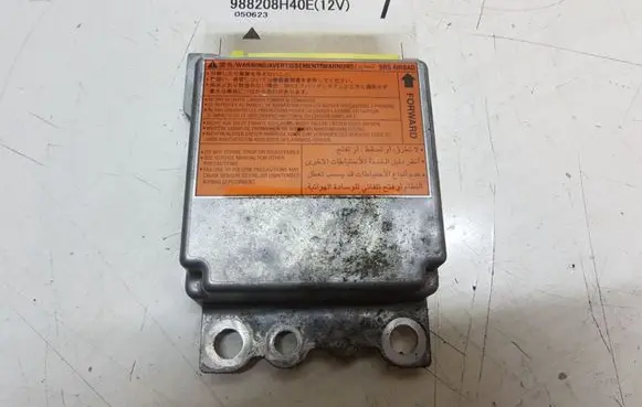 Nissan X-Trail T30 Airbag control unit/module 988208H40E