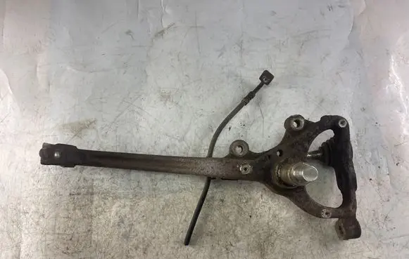 Chrysler 300 - 300C Front wheel hub spindle knuckle