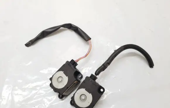 Nissan Note (E11) Air flap motor/actuator T1007781T