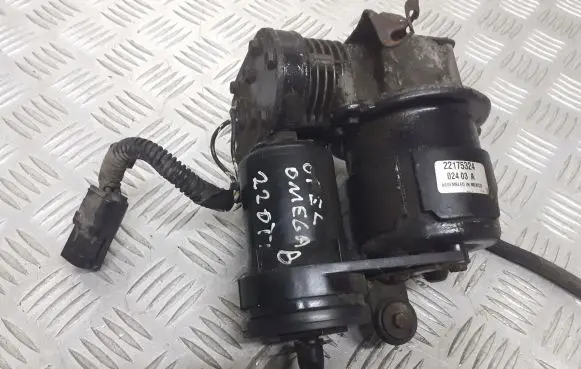 Opel Omega B2 Air suspension compressor 22175324