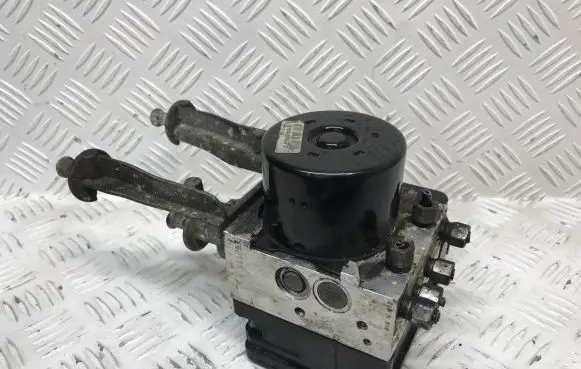 Chrysler 300 - 300C ABS Pump P04779492AJ