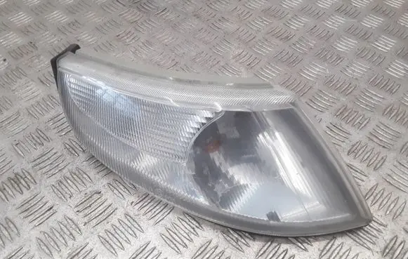 Saab 9-5 Front indicator light