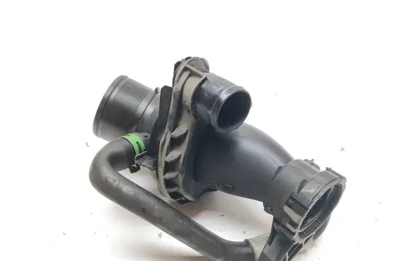 Renault Trafic III (X82) Air intake duct part 165761844R 22274