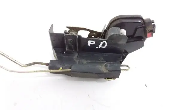 Hyundai Terracan Front door lock