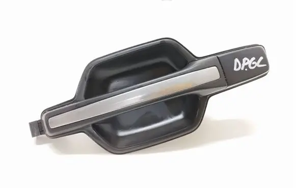 Mitsubishi Montero Rear door exterior handle
