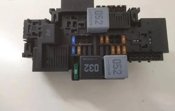 Mercedes-Benz C W205 Fuse module A2229063202