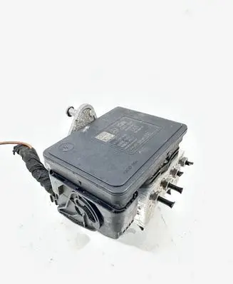 Mercedes-Benz C W205 ABS Pump A2539011400 A2534310200