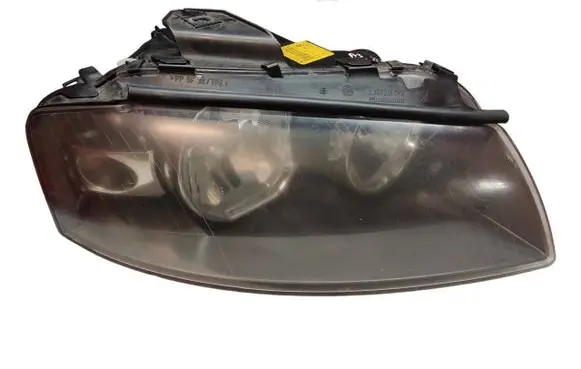 Audi A3 S3 8P Headlight/headlamp 8P0941004C 0301206602