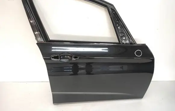 BMW 2 F46 Front door