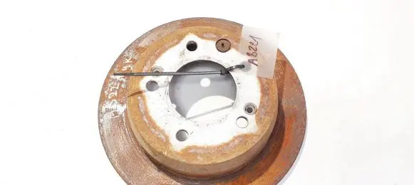 KIA Ceed Rear brake disc neventiliuojamas