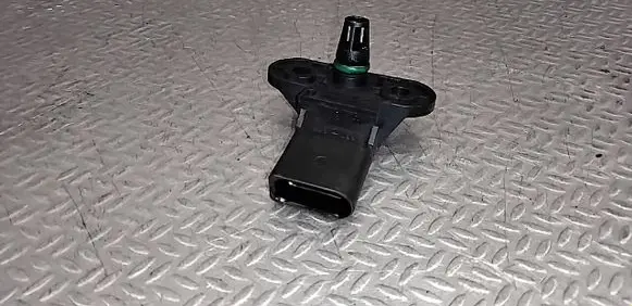Volkswagen Touran I Air pressure sensor 0261230031 06B906051