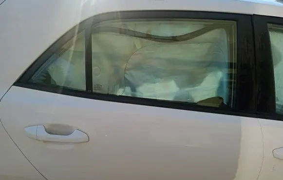 KIA Rio Rear windscreen/windshield window 