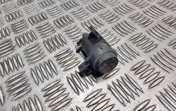 Renault Scenic I Turbo solenoid valve 7700113071