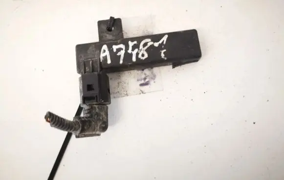 Volkswagen Touareg I Antenna control unit 3c0909133e