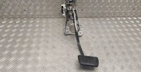 Toyota Auris E180 Brake pedal 8951047050
