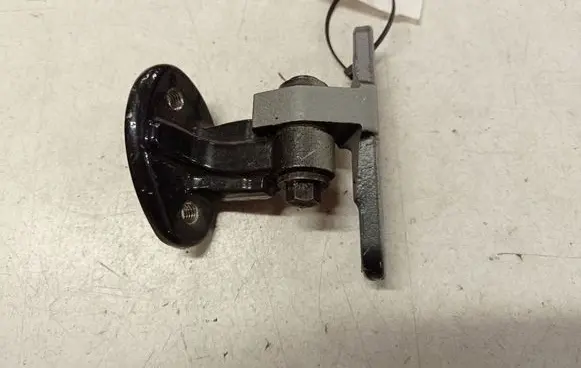 Volvo V50 Rear door upper hinge 46LI