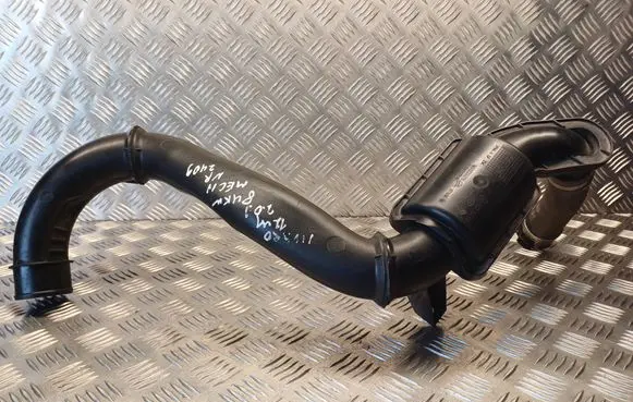 Opel Vivaro Intercooler hose/pipe 8200760909 93861385 071605