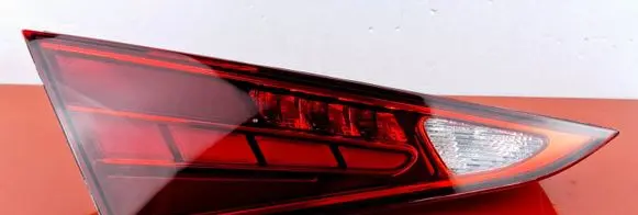 Mercedes-Benz C W204 Tailgate rear/tail lights A2069063900
