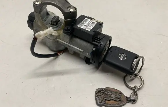 Nissan Qashqai Ignition lock N0502825