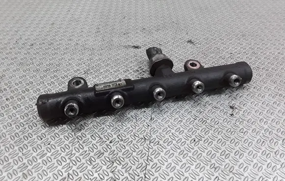 Citroen C4 I Picasso Fuel main line pipe 9681649580