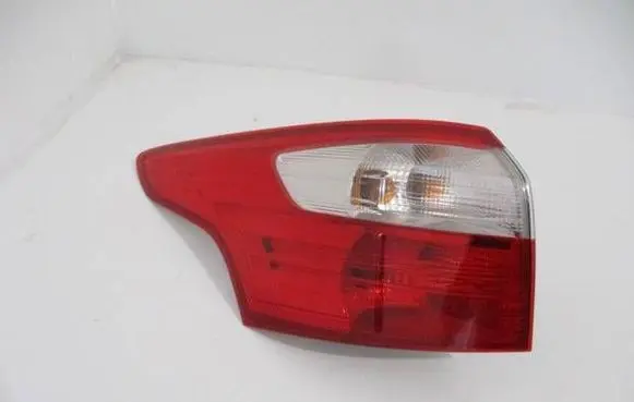 Ford Focus Rear/tail lights BM5113405