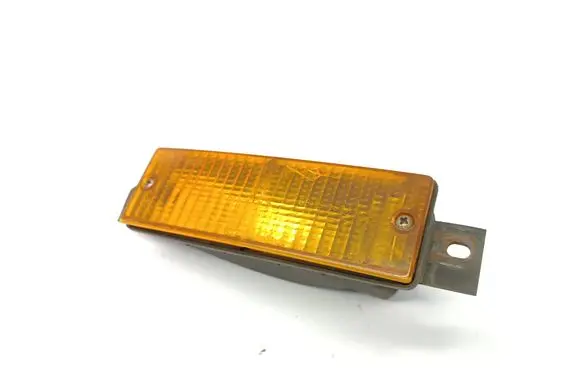 BMW 3 E30 Front indicator light 63131380963 63131380967 1380963