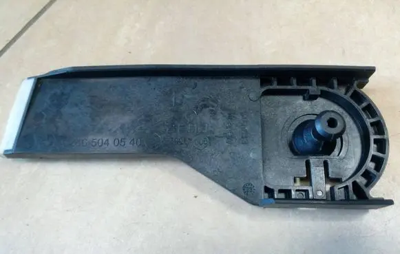 Mercedes-Benz A W176 Radiator mount bracket 2465040540 NE70272