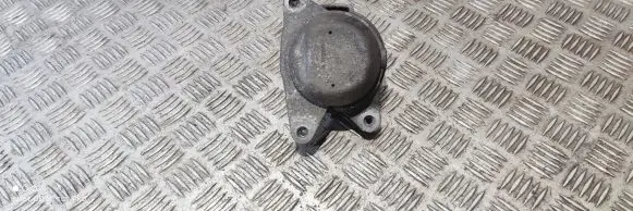 Mercedes-Benz E W212 Engine mounting bracket AISI9CU3