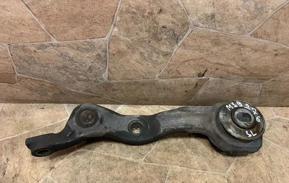Mercedes-Benz SL R230 Front lower control arm/wishbone 23002