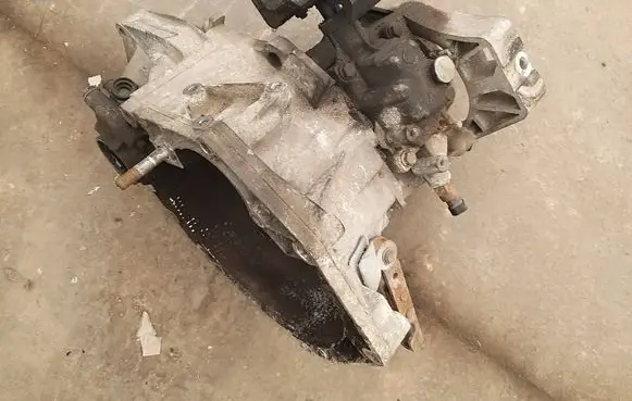 Fiat 500 Manual 5 speed gearbox 55196336